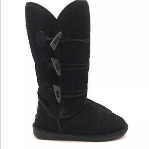 Bearpaw winter boots sheepskin fur lined size 9